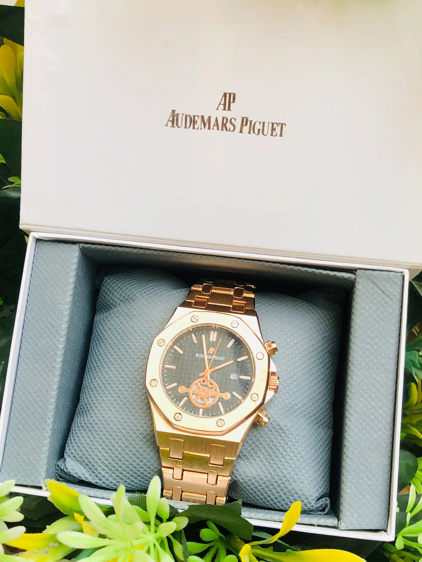 AUDEMARS PIGUET ROYAL OAK WATCH