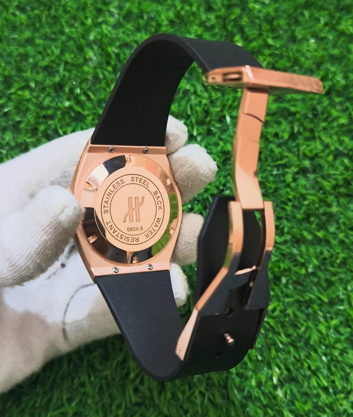 HUBLOT DIAMOND CUT QUARTZ WATCH