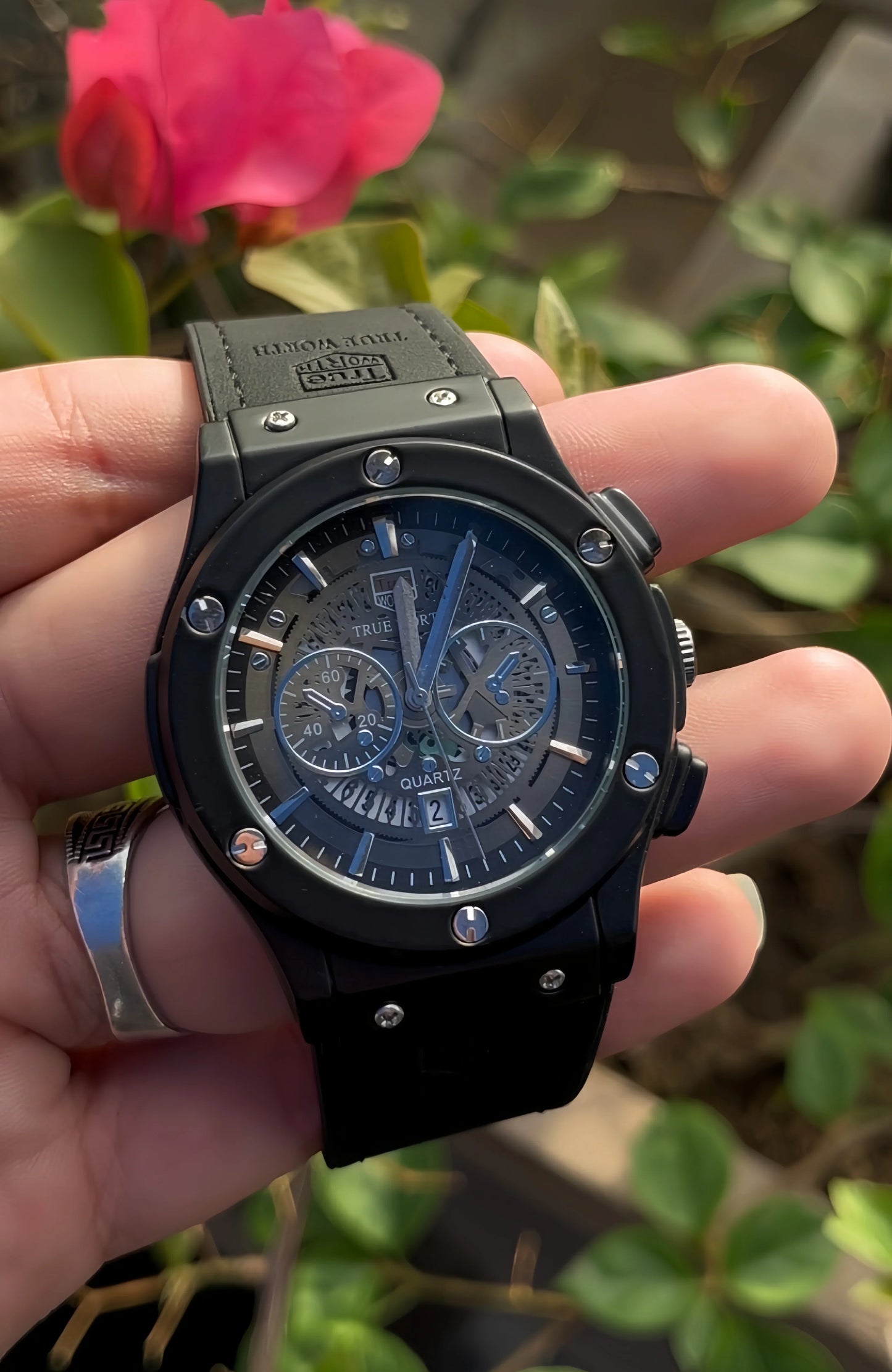TRUE WORTH ORIGNAL MENS WATCH
